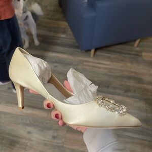 Carrie Crystal Embellishment Satin Ivory